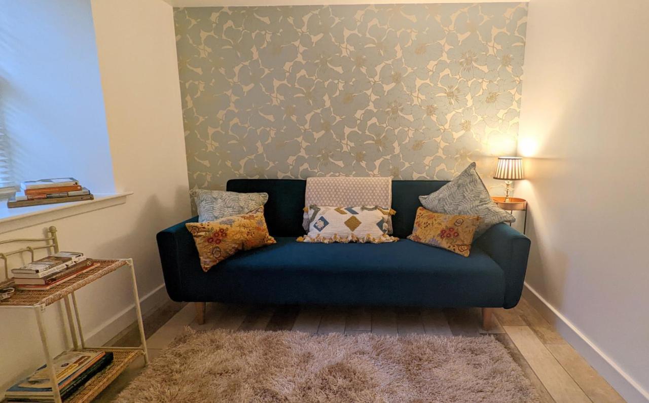 Beautiful Listed Flat With Private Garden, Birnam Apartment Екстериор снимка